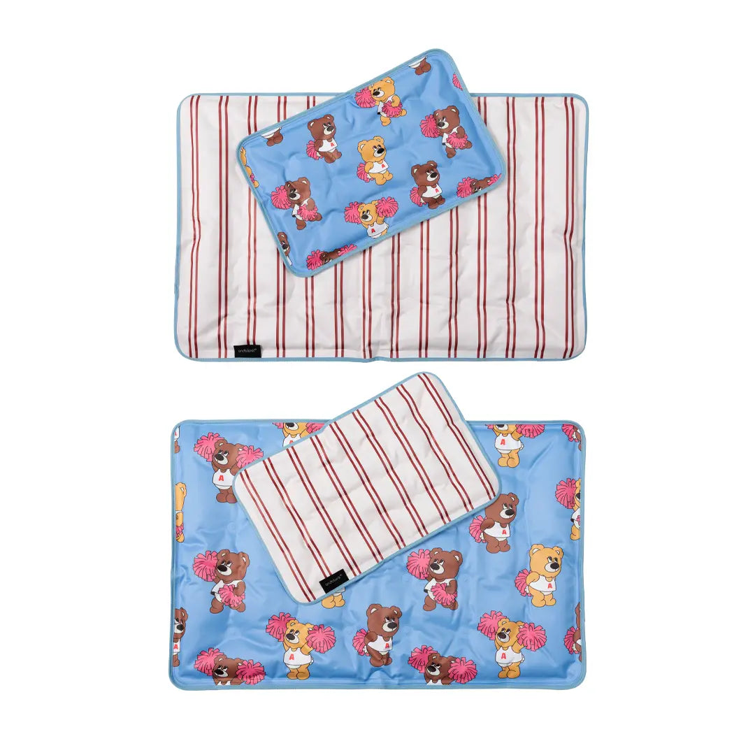 andblank Joy Bear Stripe Reversible Cool Mat