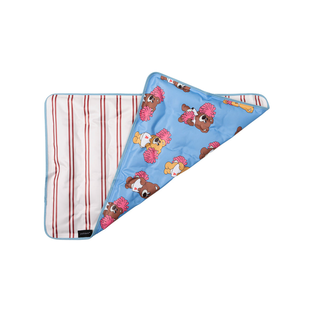 andblank Joy Bear Stripe Reversible Cool Mat