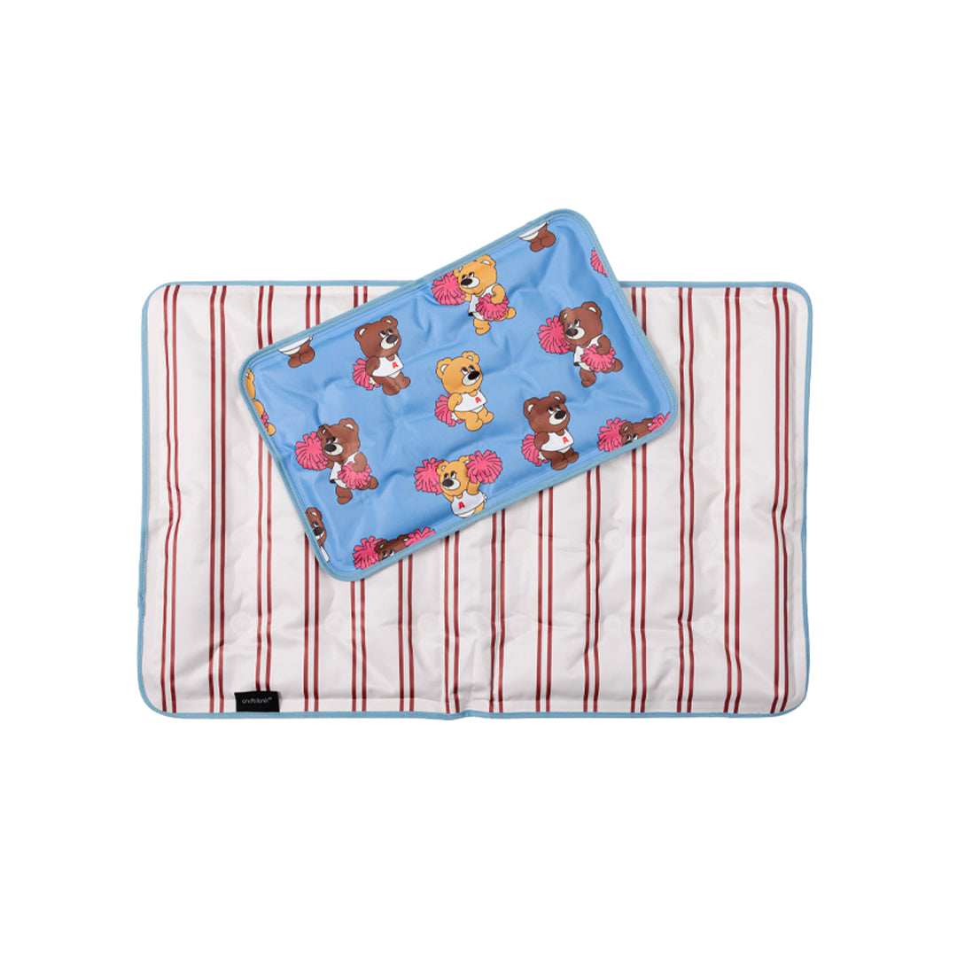 andblank Joy Bear Stripe Reversible Cool Mat